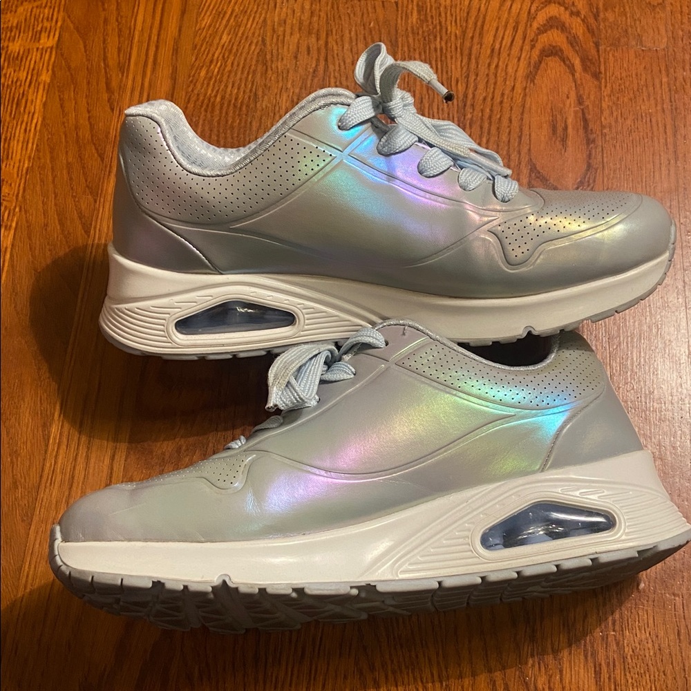 Iridescent Uno Gen1 Skechers